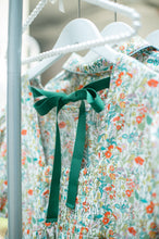 將圖片載入圖庫檢視器 品牌經典 Apricot Dress 印花色 / 有如夏天第一口杏桃般的青澀 蝴蝶結綁帶澎袖洋裝