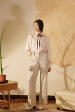 將圖片載入圖庫檢視器 Winter Blossom Trousers 冬日之花修身長褲