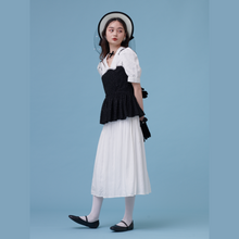 將圖片載入圖庫檢視器 Erika Top / Erika 是嬌小可愛的東京女孩 怦然綁帶質感上衣 黑色 白色