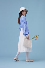 將圖片載入圖庫檢視器 Cloud Blouse / Cloud 芸喜歡用底片紀錄旅行 澎袖長款設計襯衫 藍天 白雲