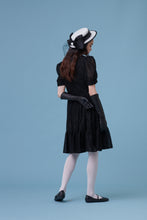 將圖片載入圖庫檢視器 Vivi Dress / Vivi 説過你不需要王子就可以當公主洋裝