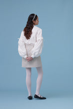 將圖片載入圖庫檢視器 Cath Skirt / Catherine喜歡復古口袋鈕釦短裙 藍花花 卡其