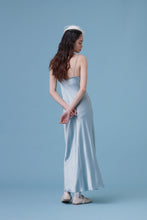 將圖片載入圖庫檢視器 Brooke Slip Dress / Brooke 是個性感的鄰居 光絲緞面質感細肩帶洋裝