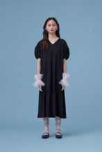 將圖片載入圖庫檢視器 Liang Dress / Liang 是個很優雅從容的學姊 圓袖洋裝