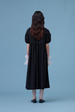 將圖片載入圖庫檢視器 Liang Dress / Liang 是個很優雅從容的學姊 圓袖洋裝