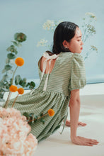 將圖片載入圖庫檢視器 品牌經典 Apricot Dress 綠格色 / 有如夏天第一口杏桃般的青澀 蝴蝶結綁帶澎袖洋裝