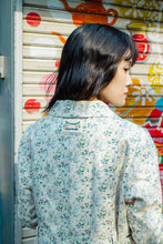 將圖片載入圖庫檢視器 Winter Blossom Trench Coat 冬日之花風衣外套