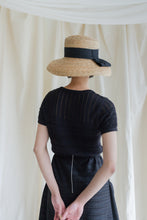 將圖片載入圖庫檢視器 Edith Knit Tee 蕾絲織勾洞針織棉T