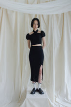 將圖片載入圖庫檢視器 Dear Irving Knit Set 繞頸澎袖 上衣裙子針織套組 墨黑