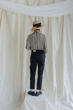 將圖片載入圖庫檢視器 William Vale Trousers 墨黑直紋鈕扣細節 直筒褲 Black Nuit