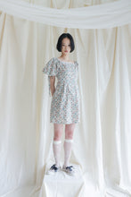 將圖片載入圖庫檢視器 Little Collins Dress 澎袖細帶腰身洋裝 Mini 春粉草綠
