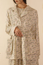 將圖片載入圖庫檢視器 Winter Blossom Trench Coat 冬日之花風衣外套