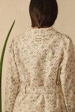 將圖片載入圖庫檢視器 Winter Blossom Trench Coat 冬日之花風衣外套