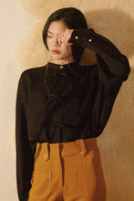 將圖片載入圖庫檢視器 Bow Tie Blouse 奶油緞面蝴蝶結襯衫