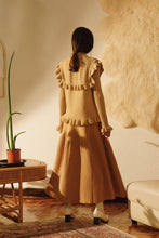 將圖片載入圖庫檢視器 Sunrise Knit Skirt 針織花瓣圓裙曙光黃