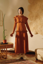 將圖片載入圖庫檢視器 Sunset Knit Skirt 針織花瓣圓裙夕陽紅