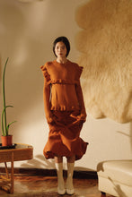 將圖片載入圖庫檢視器 Sunset Knit Skirt 針織花瓣圓裙夕陽紅