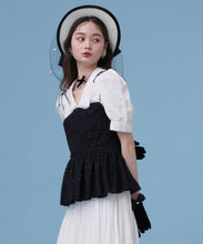 將圖片載入圖庫檢視器 Erika Top / Erika 是嬌小可愛的東京女孩 怦然綁帶質感上衣 黑色 白色
