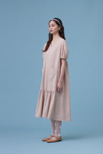 將圖片載入圖庫檢視器 Liang Dress / Liang 是個很優雅從容的學姊 圓袖洋裝
