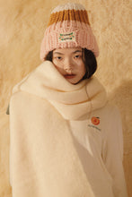 將圖片載入圖庫檢視器 Crystal Apricot Knit Hat 冬日針織毛帽

